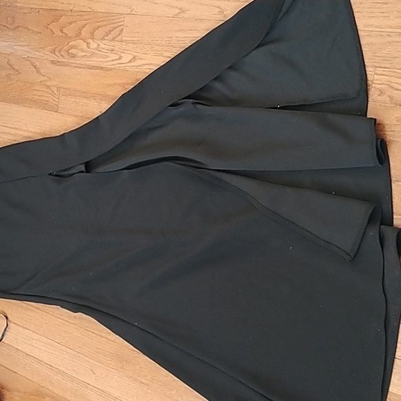 NEW B. Darlin Black 2 Piece Prom Formal Gown Razorback Evening Sz 3/4 - Picture 6 of 11